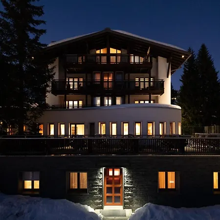 Hotel Boutique Murmeli - In & Out *